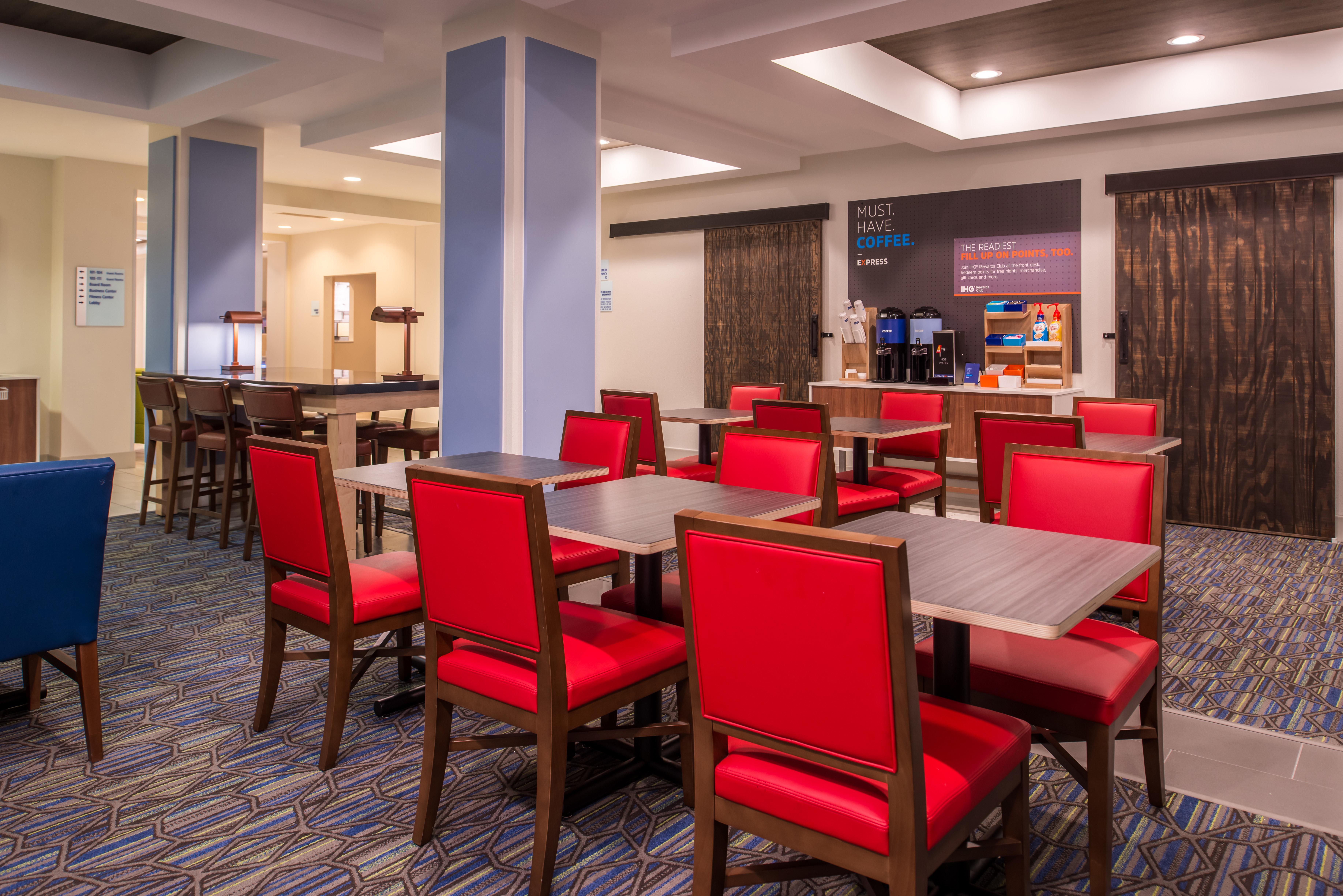 Holiday Inn Express Hotel & Suites Tampa-Anderson Road-Veterans Exp By Ihg West Chase Ngoại thất bức ảnh