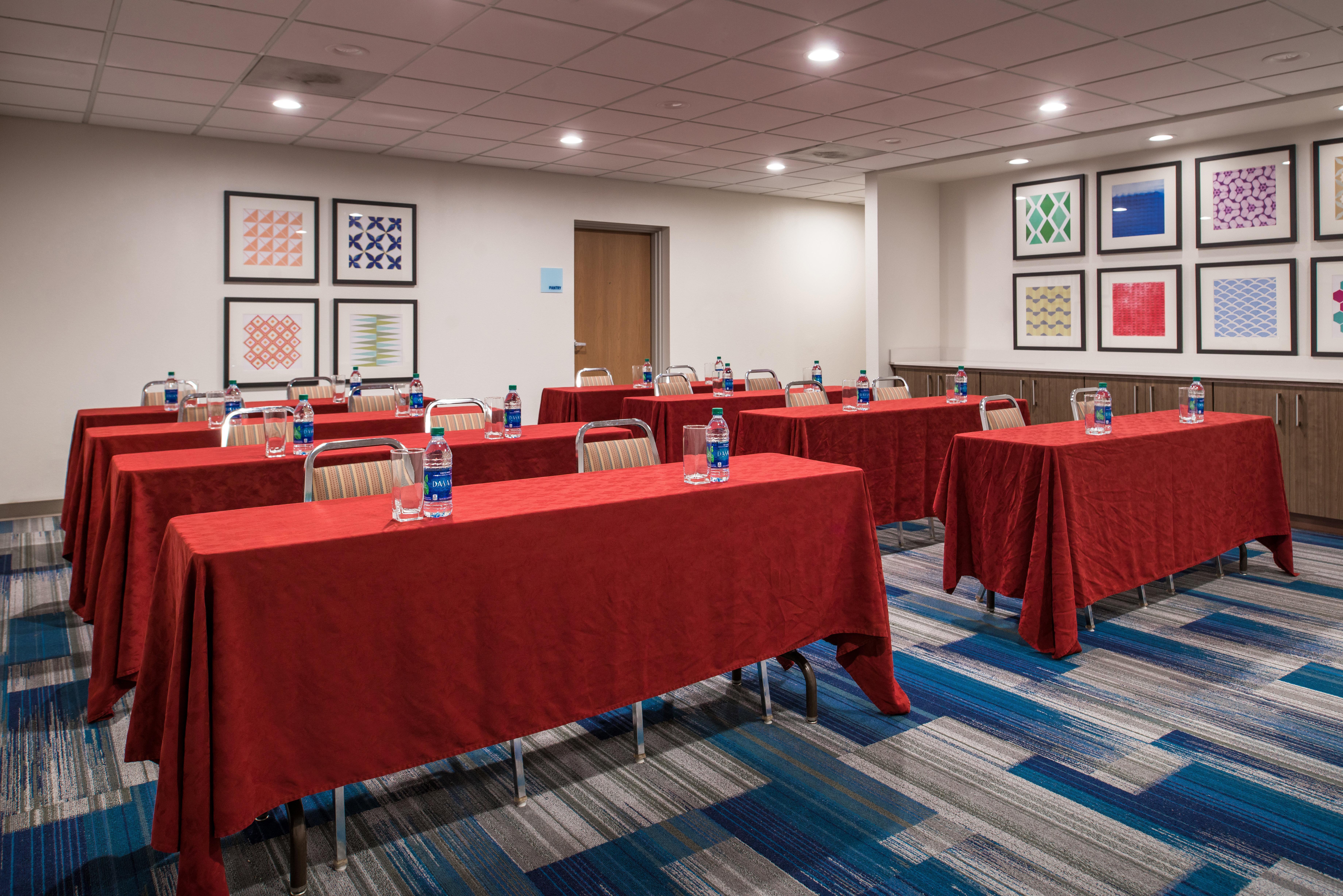 Holiday Inn Express Hotel & Suites Tampa-Anderson Road-Veterans Exp By Ihg West Chase Ngoại thất bức ảnh